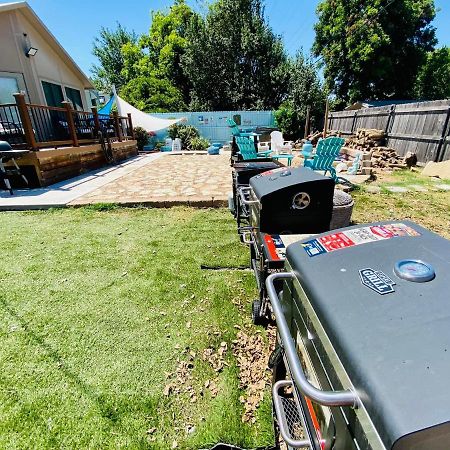 1 Mile To Fort Sill! The Carolebelle Cottage Sleeps 8 With Hottub,Grills,Firepit Lawton Bagian luar foto