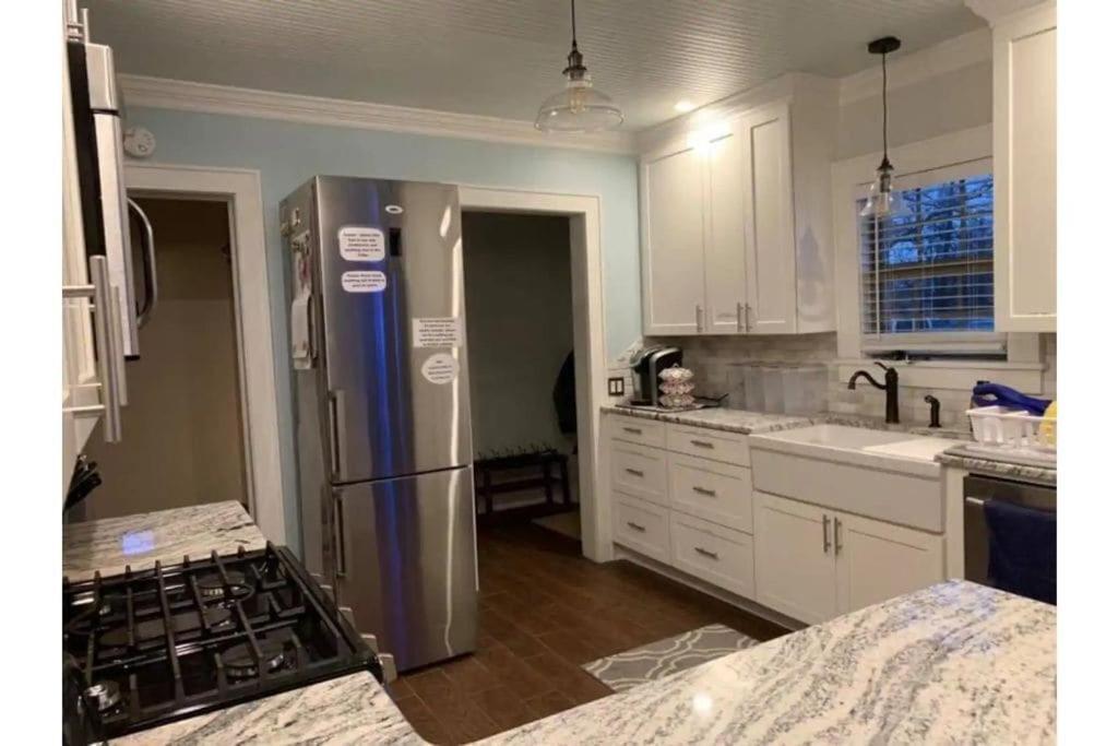 1 Mile To Fort Sill! The Carolebelle Cottage Sleeps 8 With Hottub,Grills,Firepit Lawton Bagian luar foto