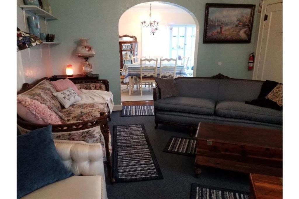 1 Mile To Fort Sill! The Carolebelle Cottage Sleeps 8 With Hottub,Grills,Firepit Lawton Bagian luar foto